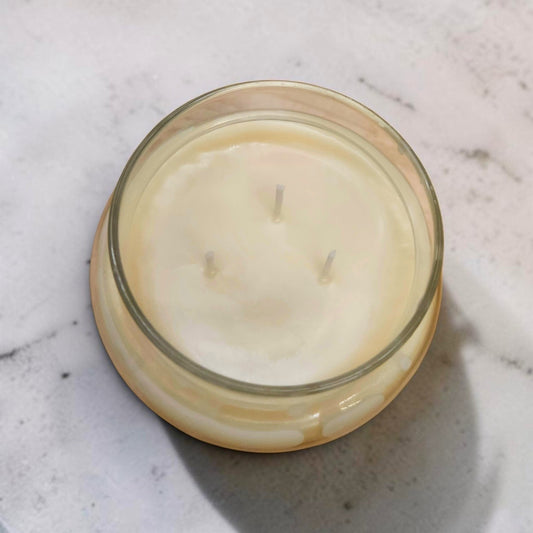 SALT OF THE EARTH Moss, Santal, and Creme